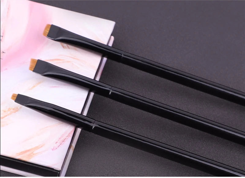 LOYBJ Angled Eyebrow & Fine Eyeliner Brush