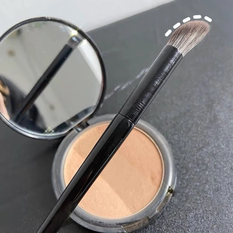 LOYBJ Angled Nose Shadow Brush