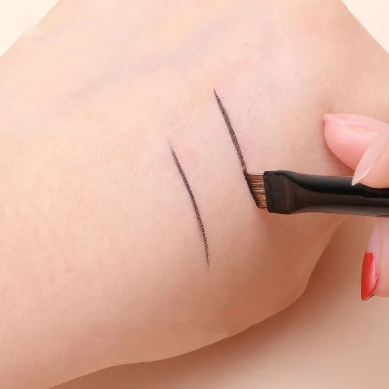 LOYBJ Angled Eyebrow & Fine Eyeliner Brush