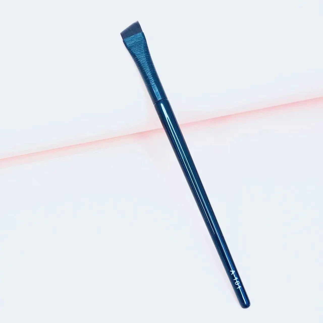 LOYBJ Super Fine Angled Eyebrow & Eyeliner Brush