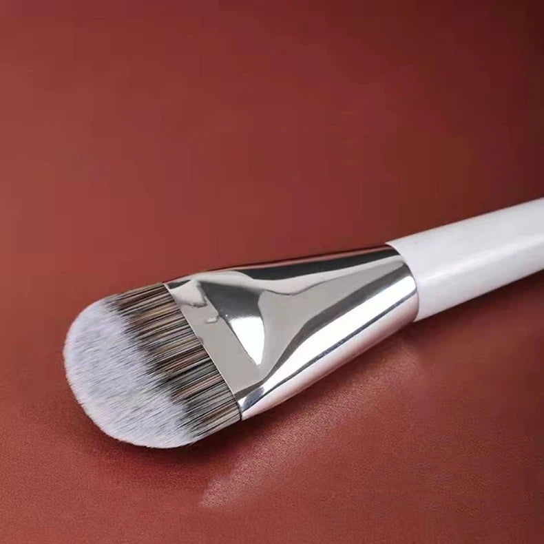 LOYBJ Flat Foundation Brush