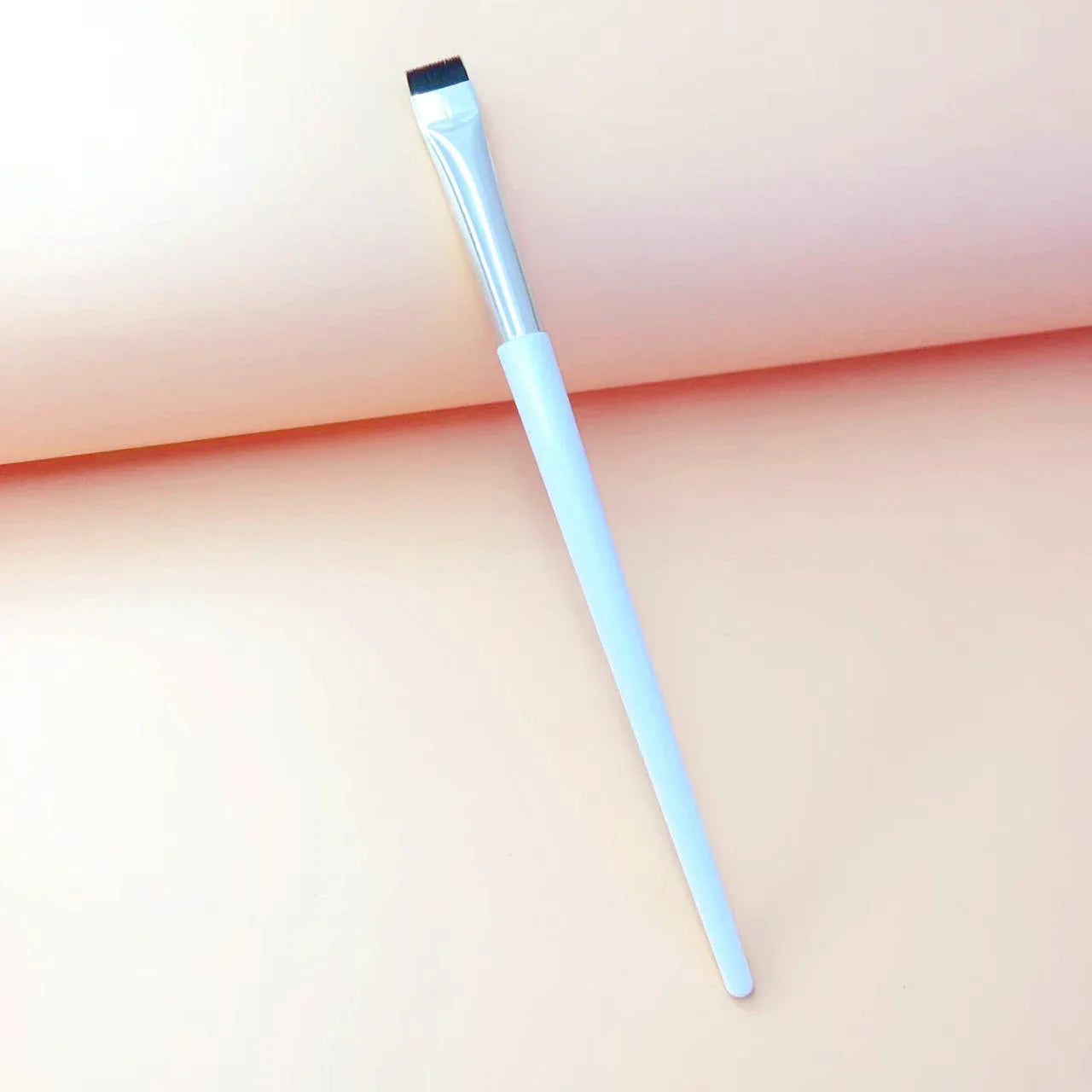 LOYBJ Super Fine Angled Eyebrow & Eyeliner Brush