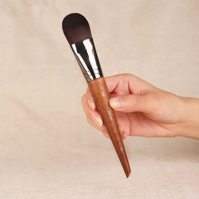 LOYBJ Professional Flat Foundation Brush