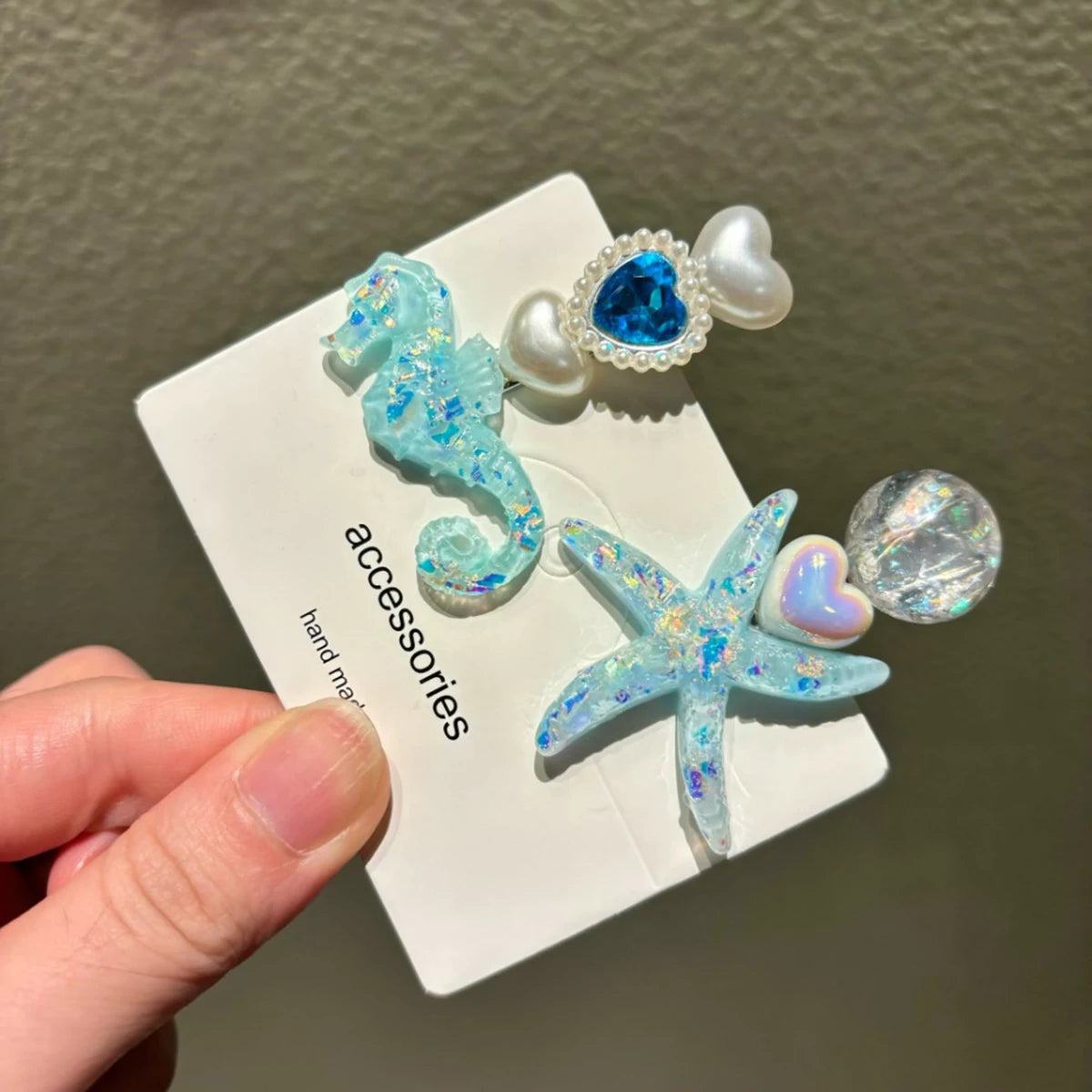 AWAYTR Elegant Starfish & Shell Hair Clips for Summer