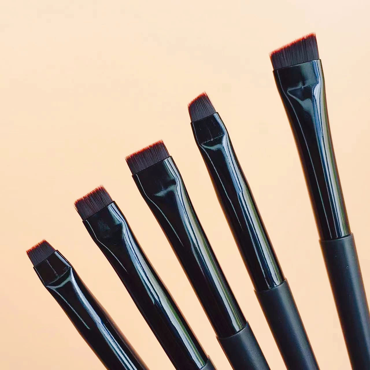 LOYBJ Super Fine Angled Eyebrow & Eyeliner Brush