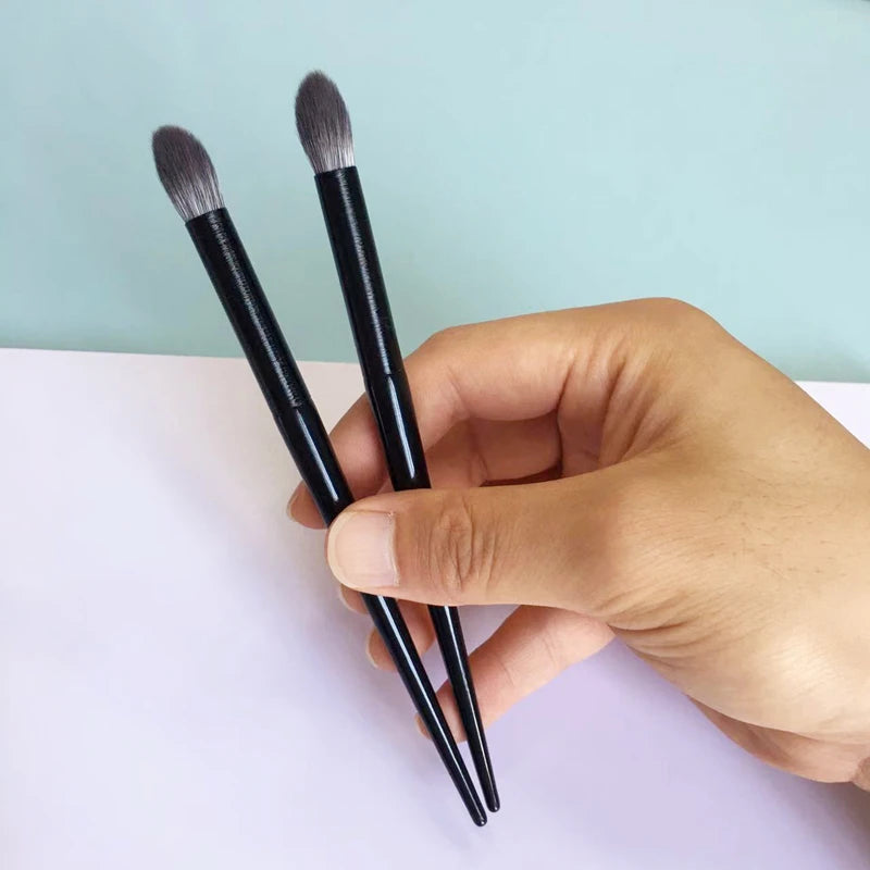 LOYBJ Angled Nose Shadow Brush