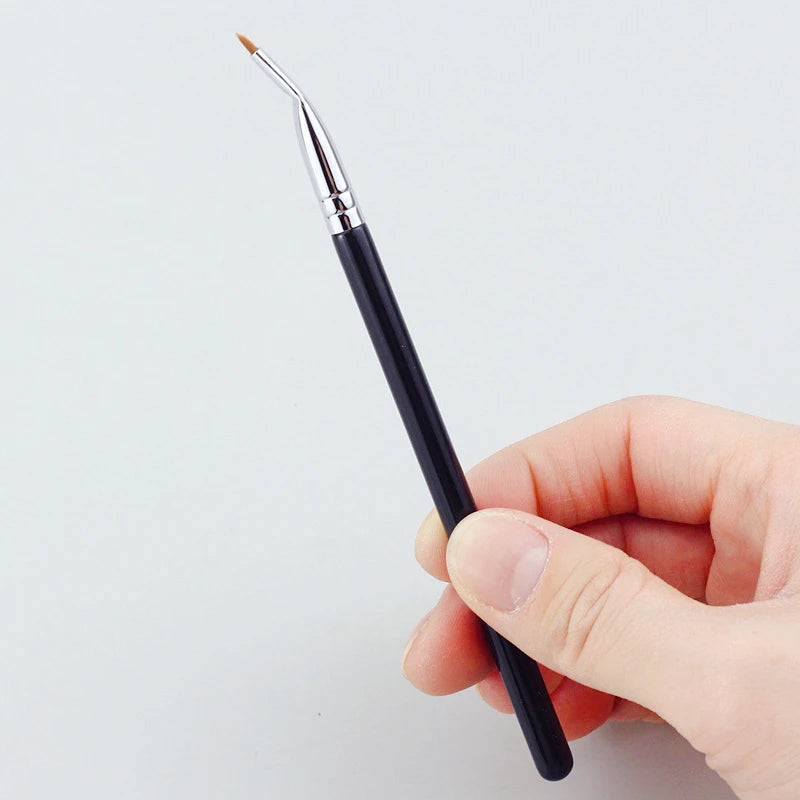 LOYBJ Bend Head Eyeliner & Concealer Brush