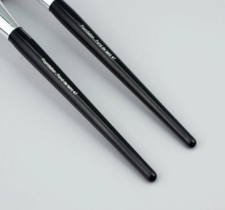 LOYBJ Foundation Brush 47