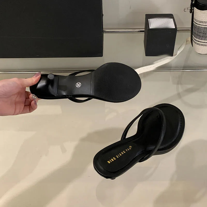 Round Toe Sandals with Thin Heel