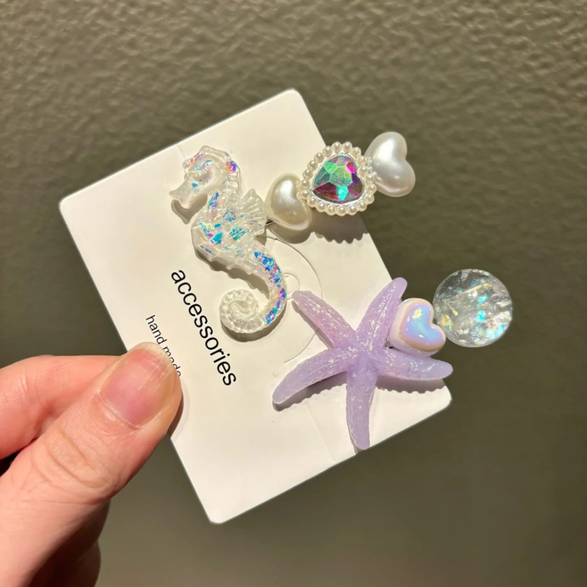 AWAYTR Elegant Starfish & Shell Hair Clips for Summer