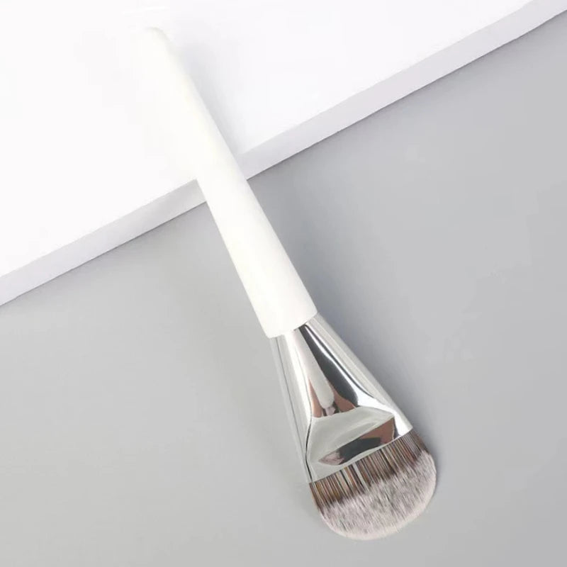 LOYBJ Flat Foundation Brush