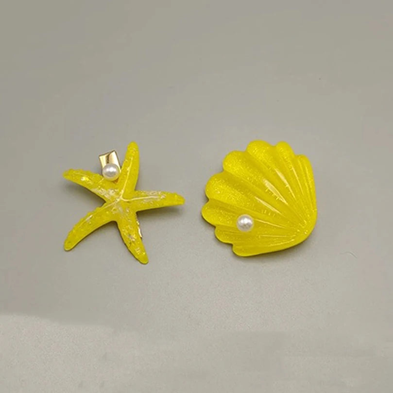 AWAYTR Elegant Starfish & Shell Hair Clips for Summer