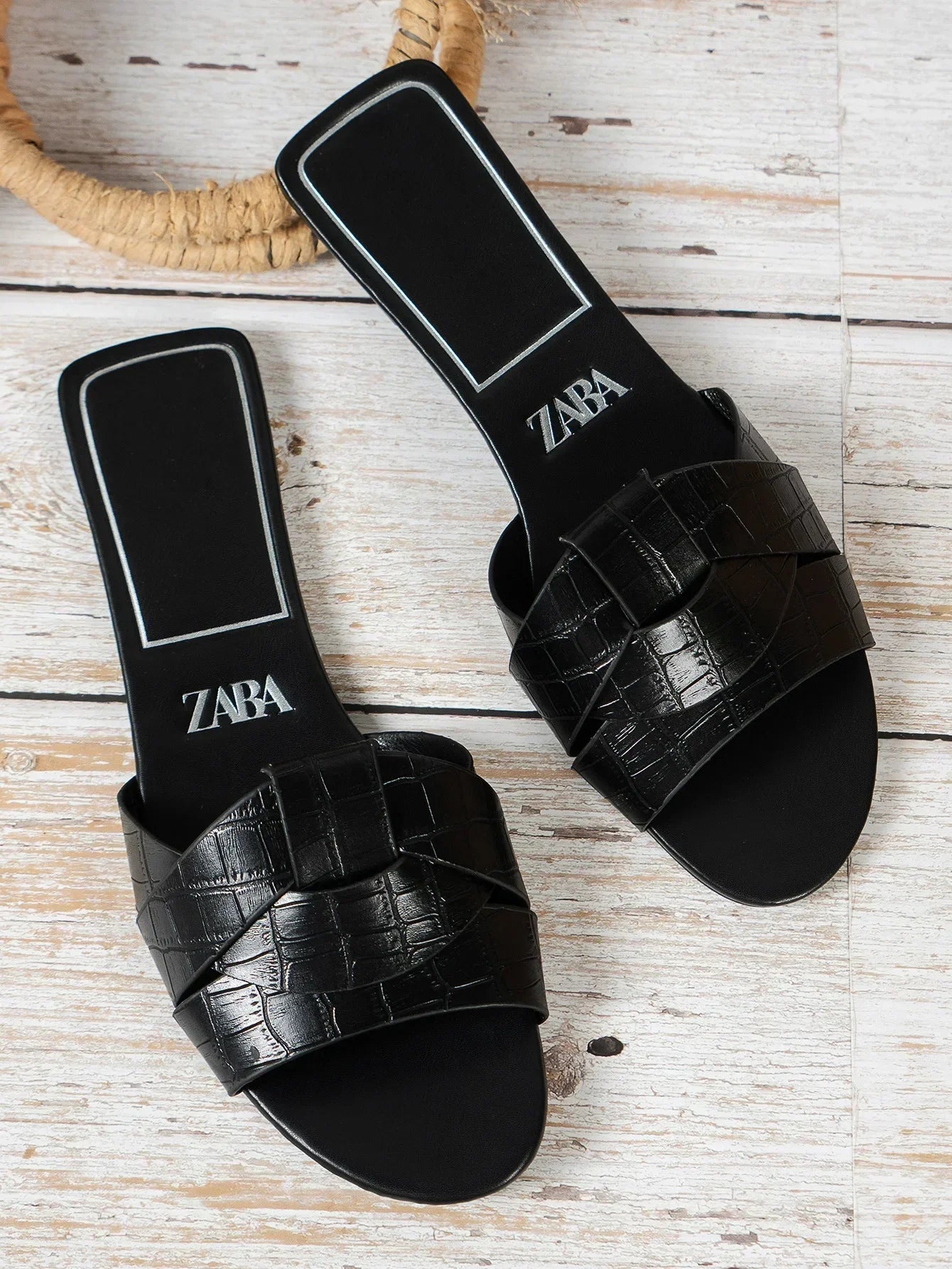 Square-Toe Cross Strap Flat Sandals for Summer