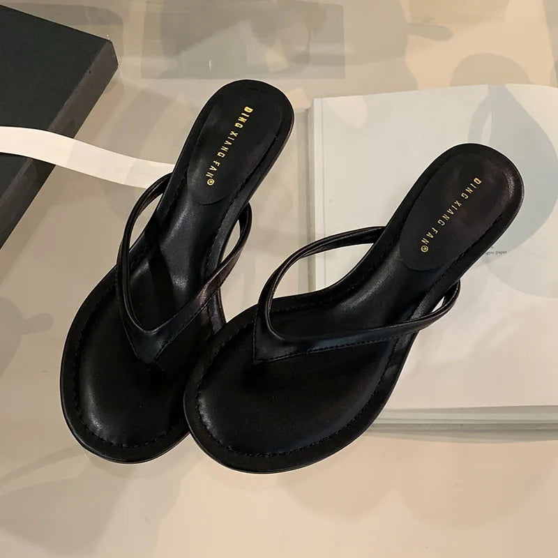 Round Toe Sandals with Thin Heel